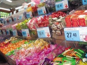 散裝糖果缺標示 食品安全背后的隱憂